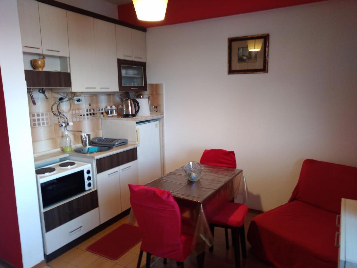 Skopje City Center Red Apartment Extérieur photo
