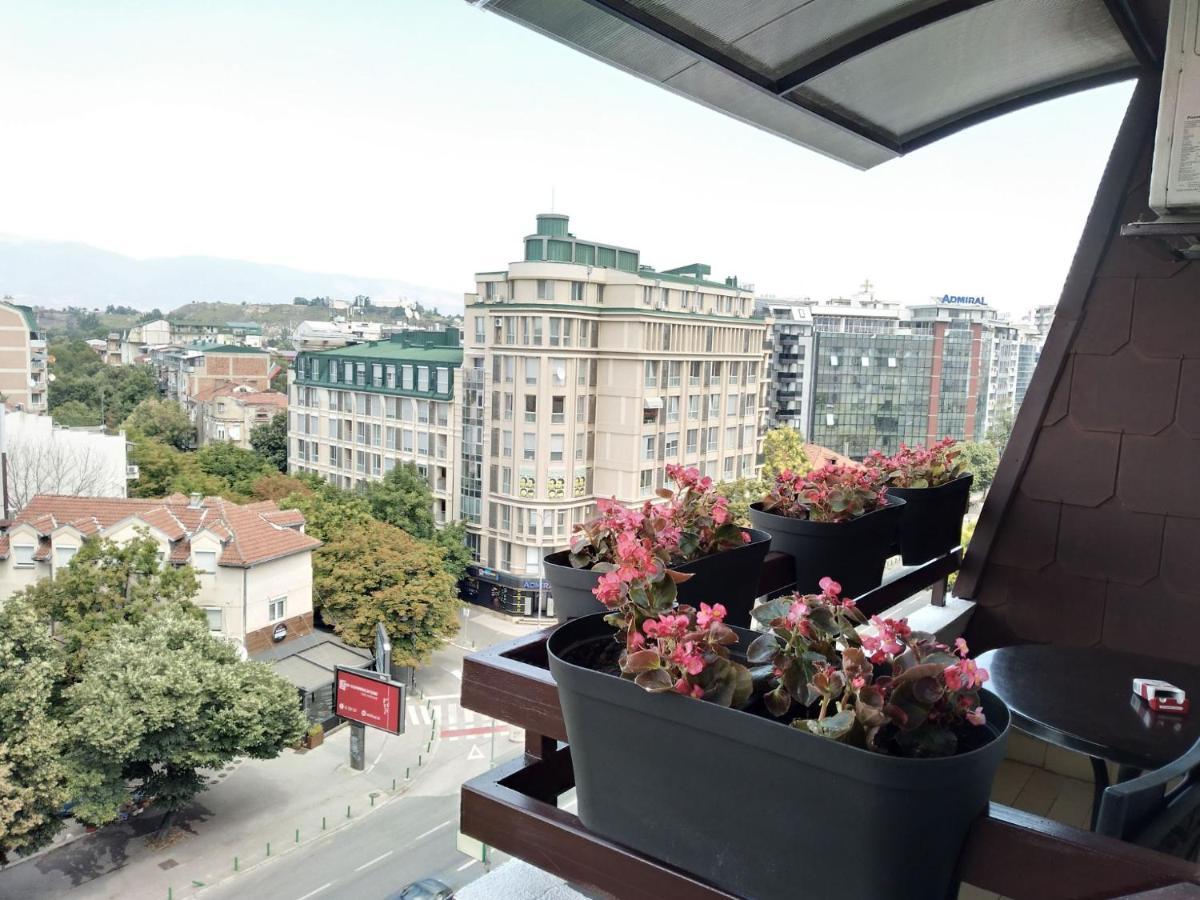 Skopje City Center Red Apartment Extérieur photo