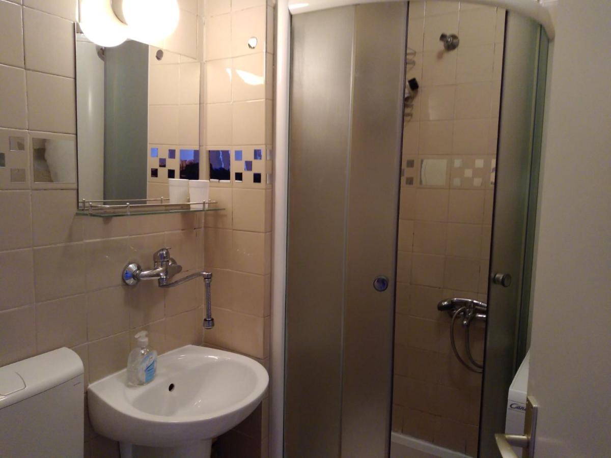 Skopje City Center Red Apartment Extérieur photo