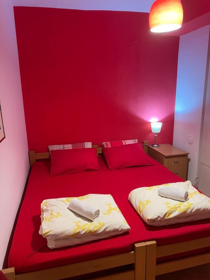 Skopje City Center Red Apartment Extérieur photo